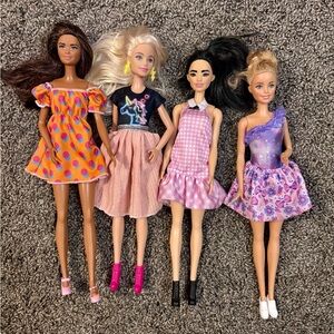 Barbie doll lot of 4 fashionista Barbies Mattel blonde brunette Asian EUC